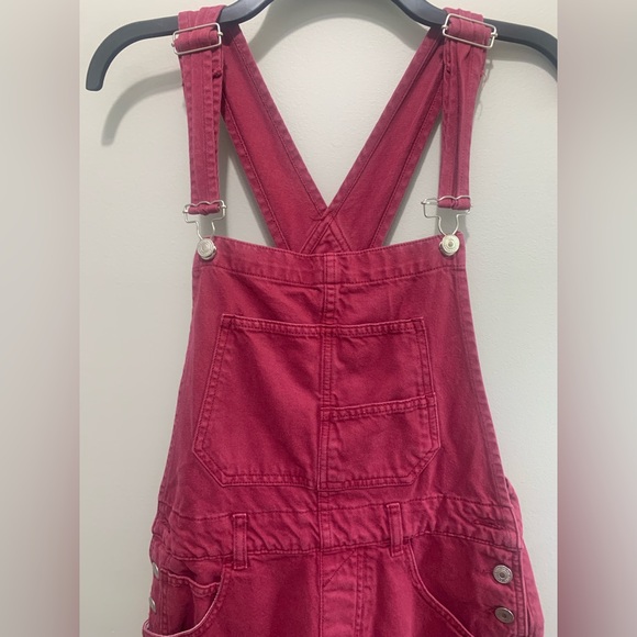 Free People We the free ziggy shorts overalls shortalls Berry color - Picture 6 of 7
